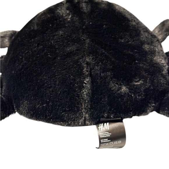 H&M Plush Spider - Picture 2 of 3